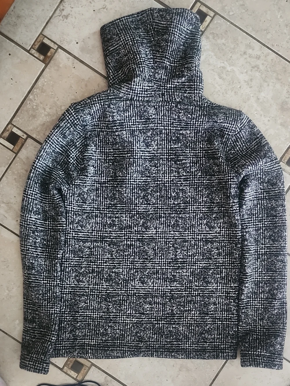 J. Crew Mercantile Funnel Neck Long Sleeved Black/Gray Sweater XS